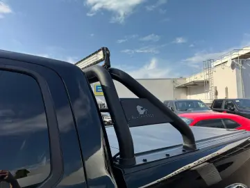 DODGE RAM 1500 5.7 V8 Crew Cab Laramie Night Luftf.