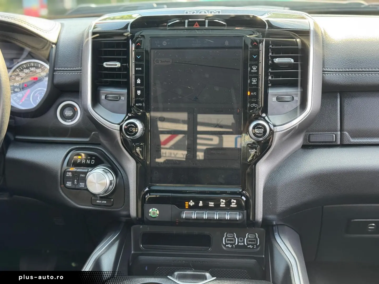 DODGE RAM 1500 5.7 V8 Crew Cab Laramie Night Luftf.