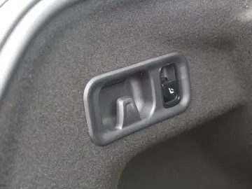 MERCEDES-BENZ E 200 AMG  SUPERSCREEN