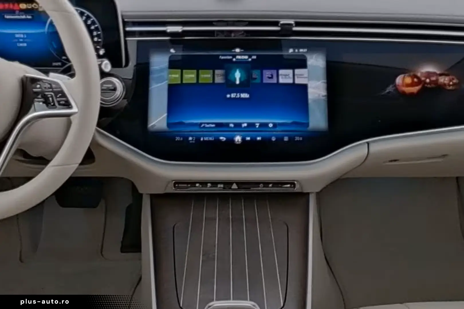 MERCEDES-BENZ E 300 e SUPERSCREEN BEIGE Avantgarde Advanced