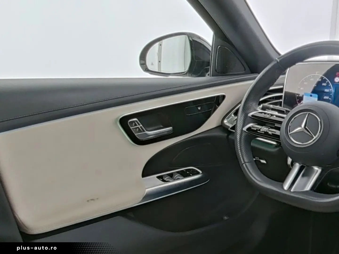 MERCEDES-BENZ E 220 d AMG Night SUPERSCREEN