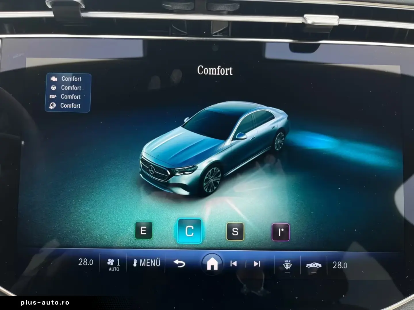 MERCEDES-BENZ E 220 d AMG Night SUPERSCREEN