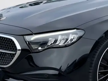 MERCEDES-BENZ E 220 d AMG Night SUPERSCREEN