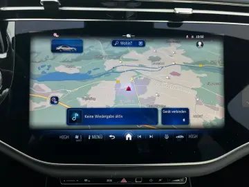MERCEDES-BENZ E 220 d AMG Night SUPERSCREEN