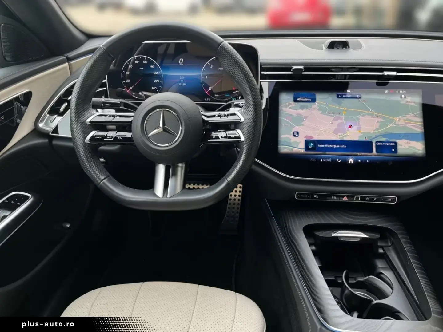 MERCEDES-BENZ E 220 d AMG Night SUPERSCREEN