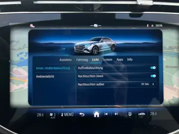 MERCEDES-BENZ E 220 d AMG Night SUPERSCREEN