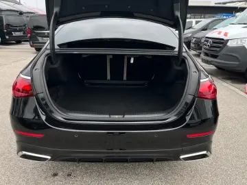 MERCEDES-BENZ E 220 d AMG Night SUPERSCREEN