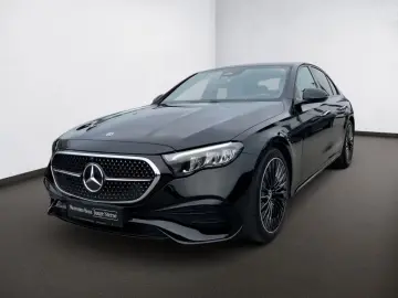MERCEDES-BENZ E 220 d AMG Night SUPERSCREEN
