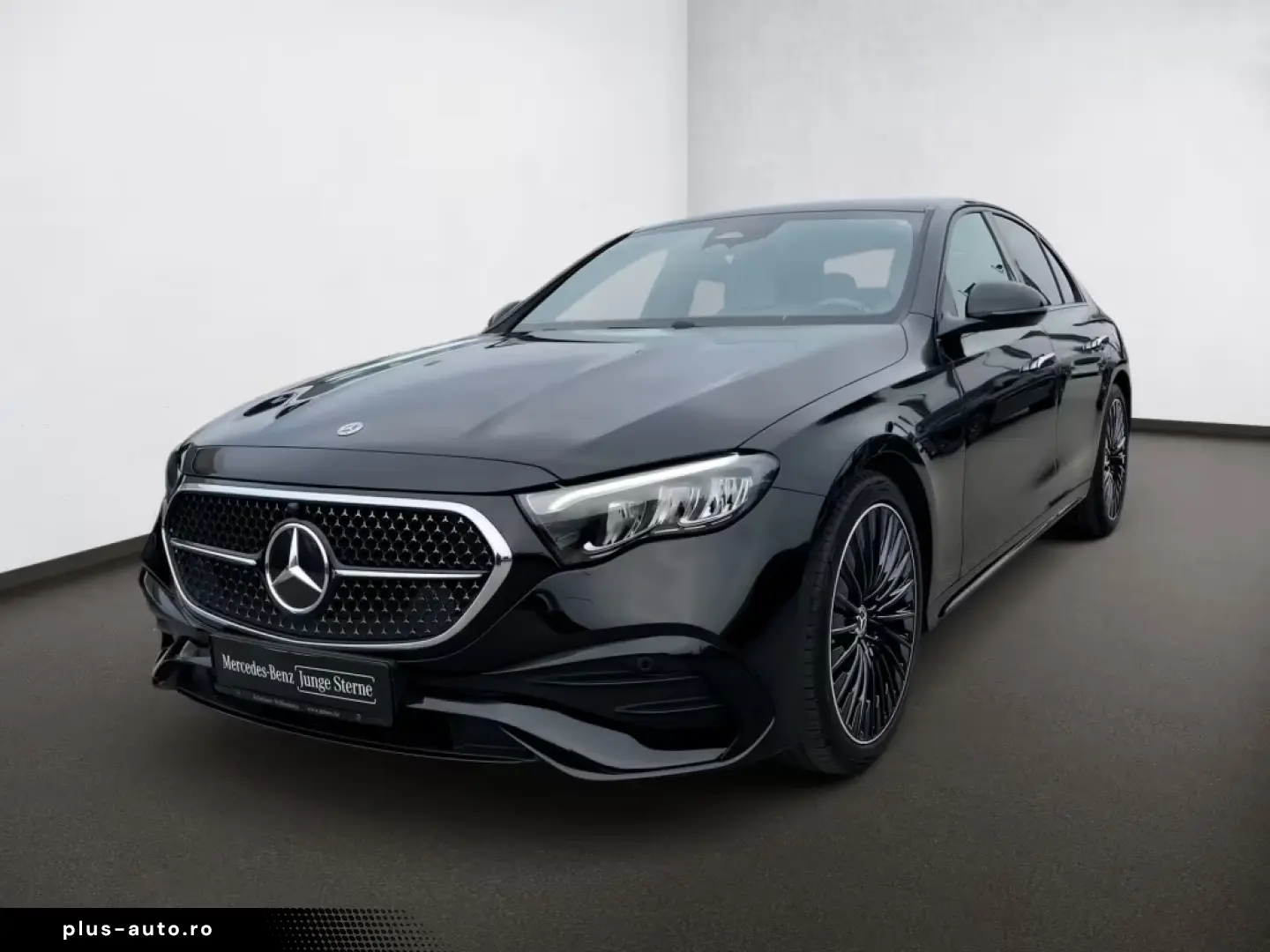 MERCEDES-BENZ E 220 d AMG Night SUPERSCREEN