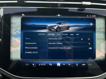 MERCEDES-BENZ E 220 d AMG Night SUPERSCREEN