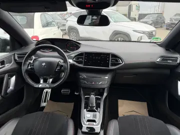 PEUGEOT 308 GT