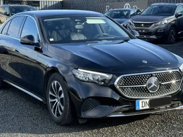 MERCEDES-BENZ E 200 d Avantgarde MBUX