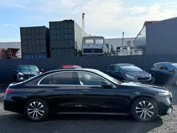 MERCEDES-BENZ E 200 d Avantgarde MBUX
