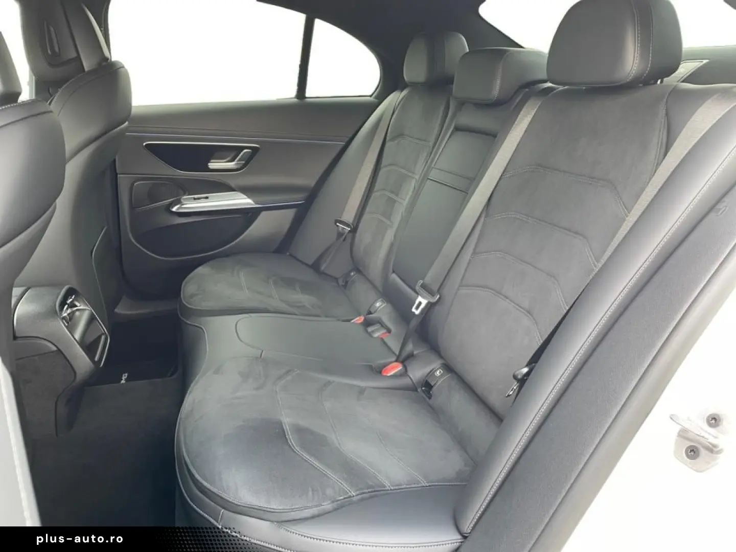 MERCEDES-BENZ E 220 d AMG AMG MBUX