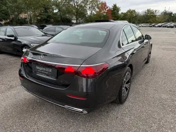 MERCEDES-BENZ E 200 Lim Avantgarde