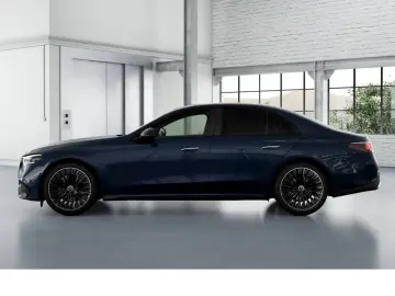 MERCEDES-BENZ E 220 d AMG Superscreen