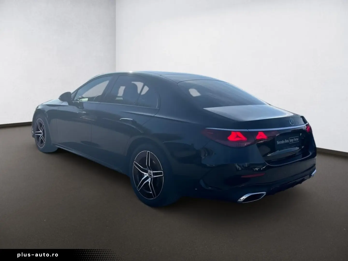 MERCEDES-BENZ E 220 d AMG Night