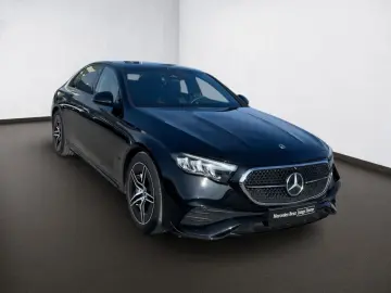MERCEDES-BENZ E 220 d AMG Night