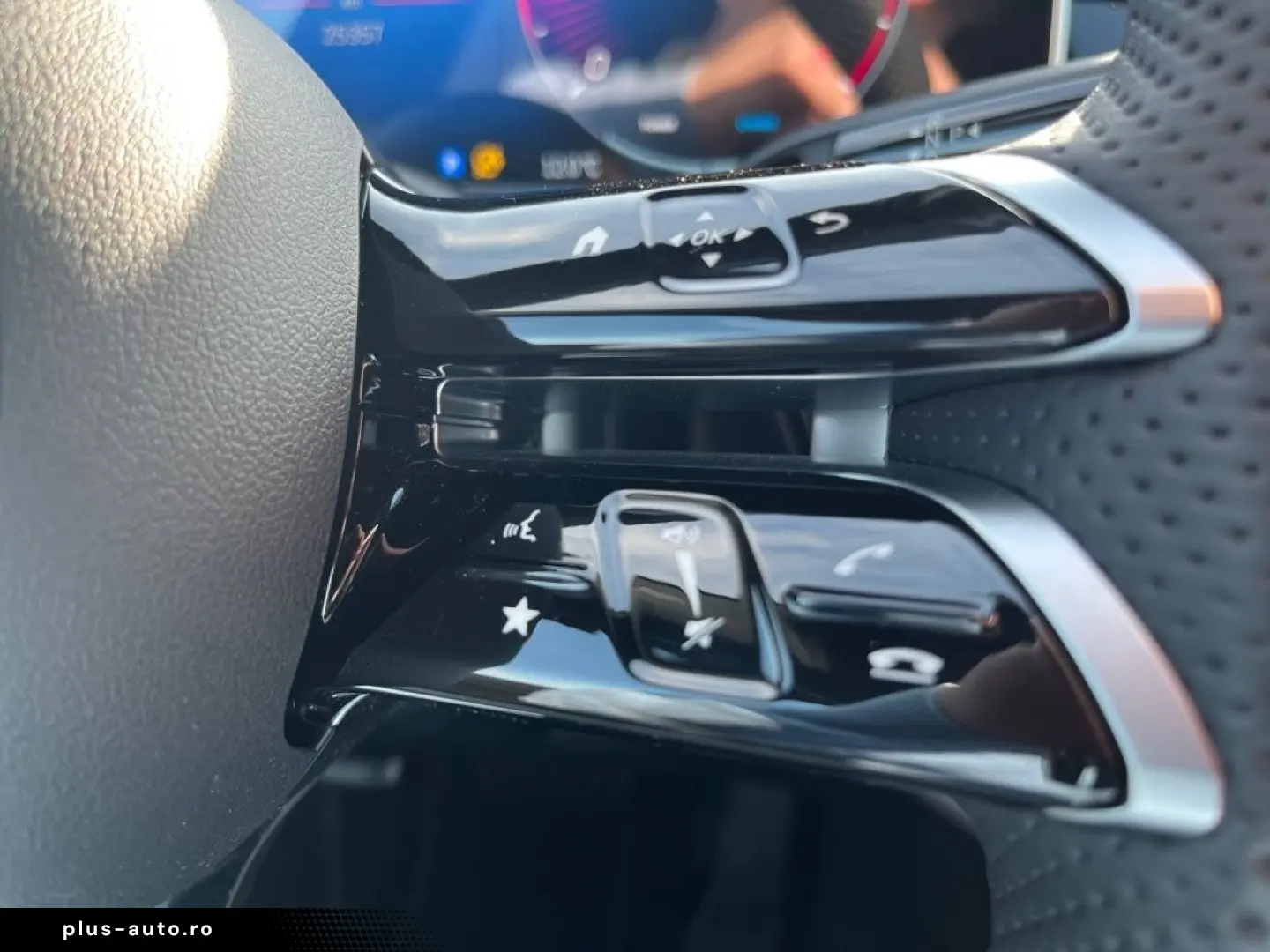 MERCEDES-BENZ E 220 d AMG Night