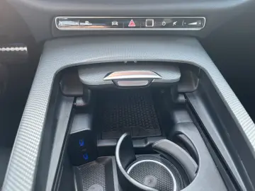 MERCEDES-BENZ E 220 d AMG Night