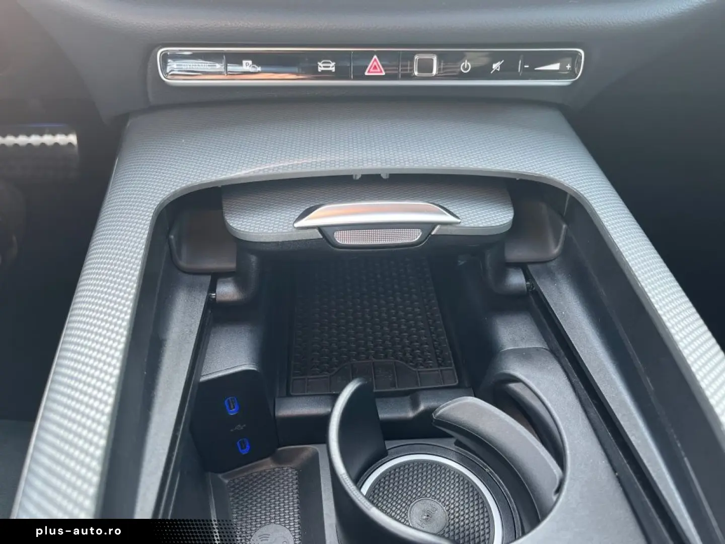 MERCEDES-BENZ E 220 d AMG Night