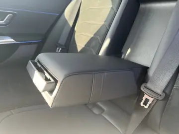 MERCEDES-BENZ E 220 d AMG Night