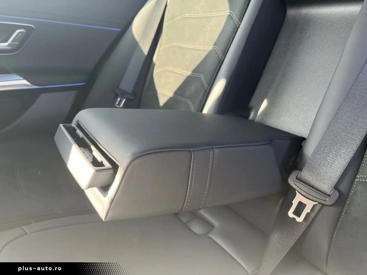 MERCEDES-BENZ E 220 d AMG Night