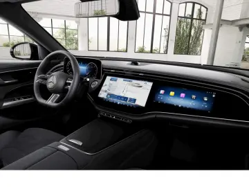 MERCEDES-BENZ E 220 d AMG Superscreen