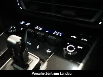 PORSCHE 992 911 Carrera LED-Matrix Sportabgasanlage BOSE