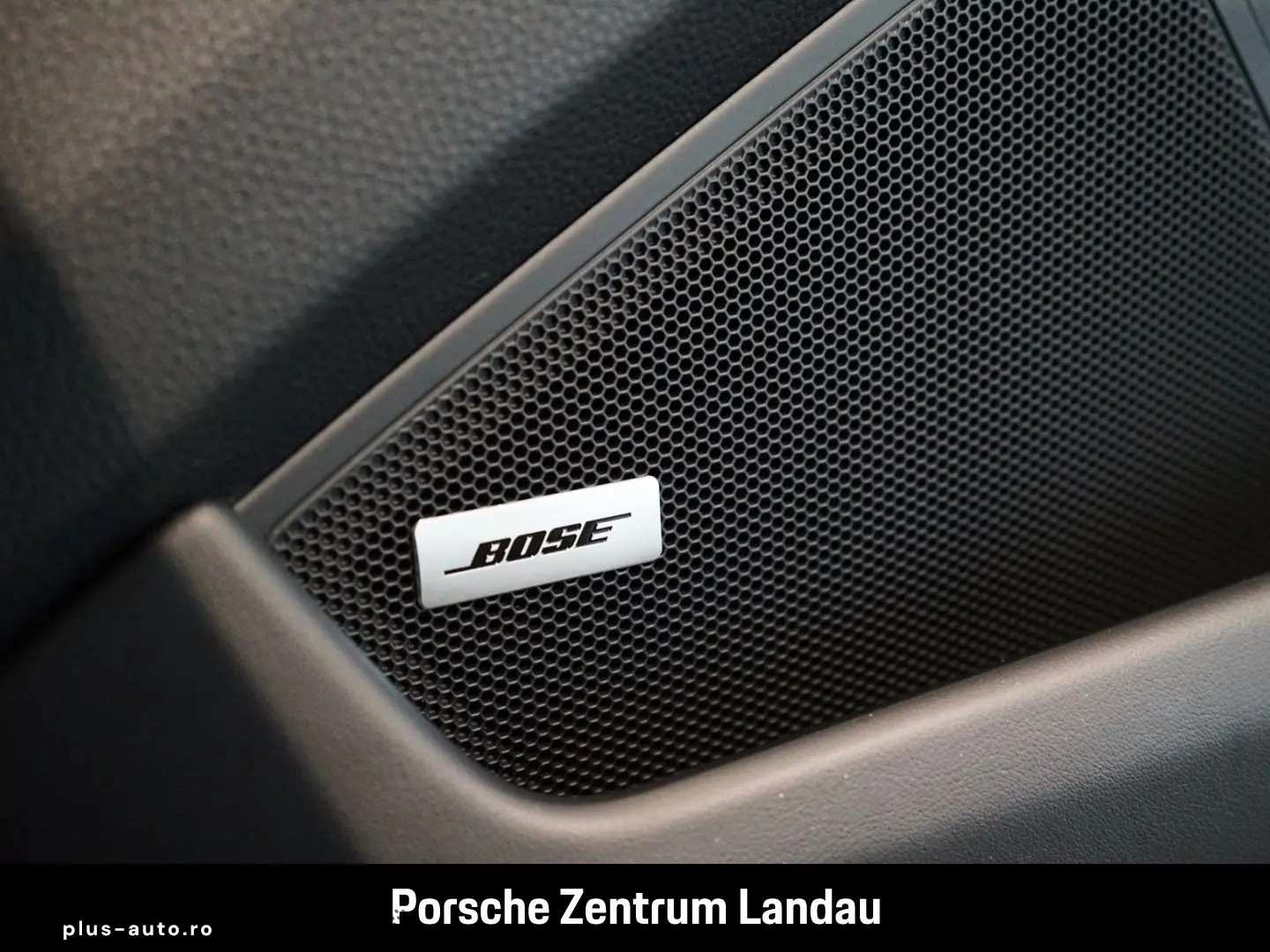 PORSCHE 992 911 Carrera LED-Matrix Sportabgasanlage BOSE