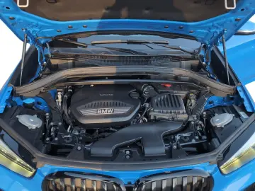 BMW X1 sDrive18d M Sportpaket   AHK HEAD-UP RFK HIFI