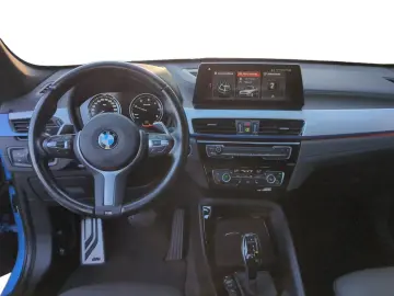 BMW X1 sDrive18d M Sportpaket   AHK HEAD-UP RFK HIFI