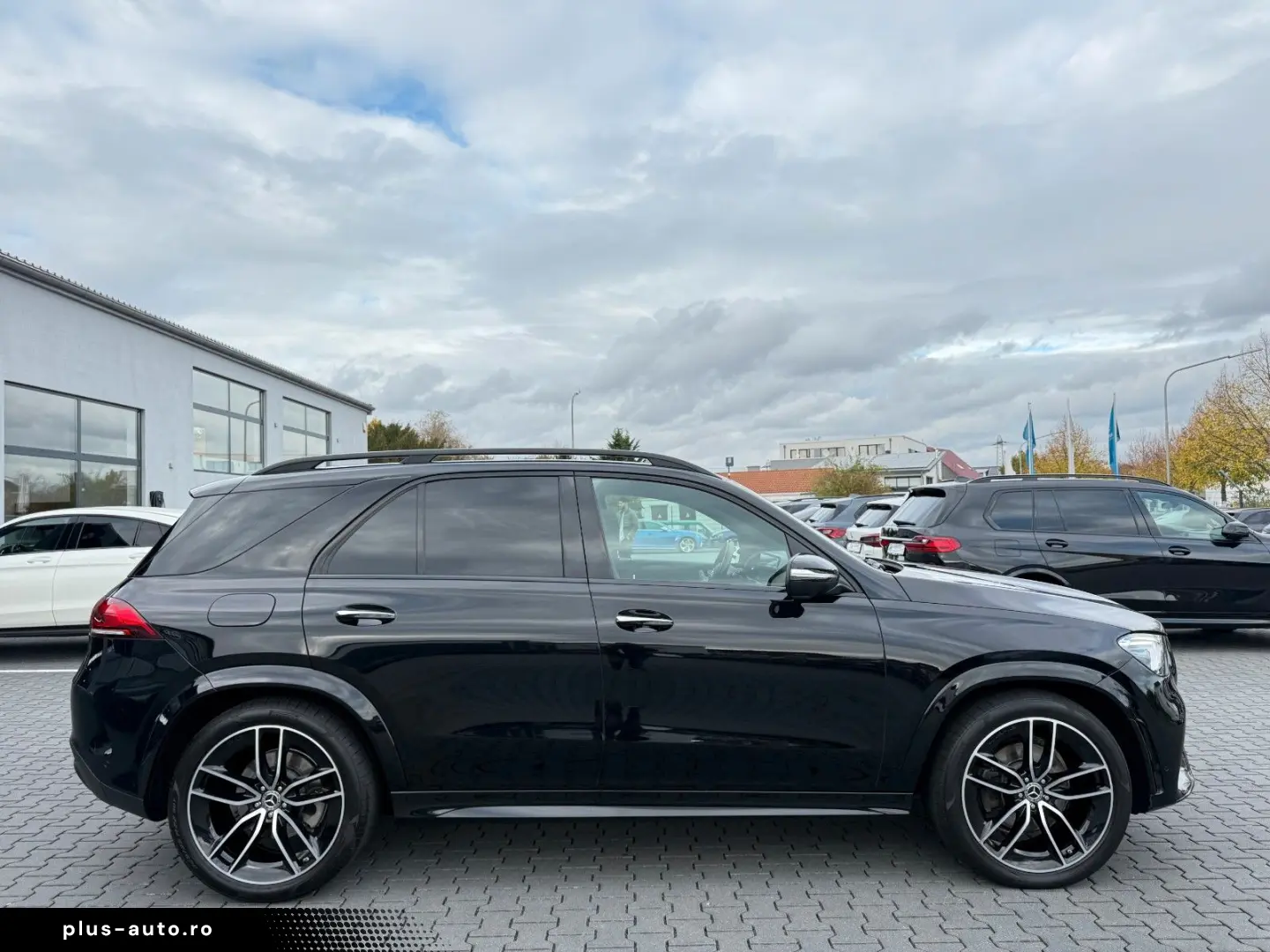 MERCEDES-BENZ GLE 400d 4M AMG 3xDvD 360 ACC HUD AIRMATIK LED