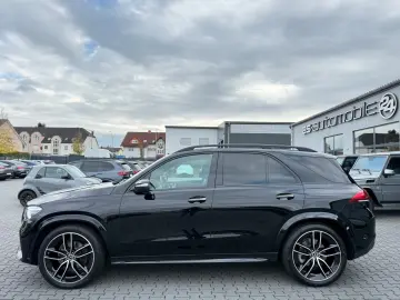 MERCEDES-BENZ GLE 400d 4M AMG 3xDvD 360 ACC HUD AIRMATIK LED