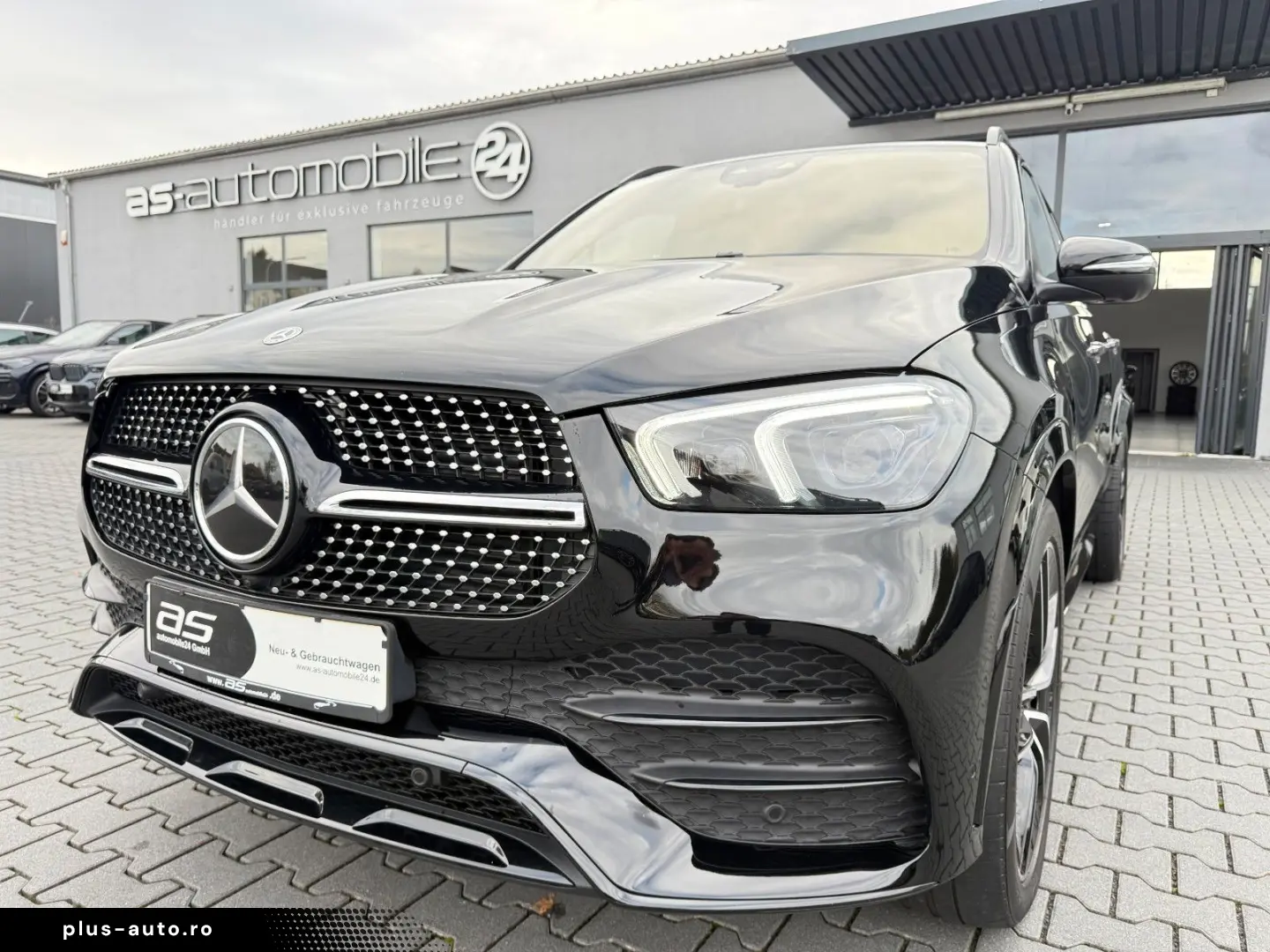MERCEDES-BENZ GLE 400d 4M AMG 3xDvD 360 ACC HUD AIRMATIK LED