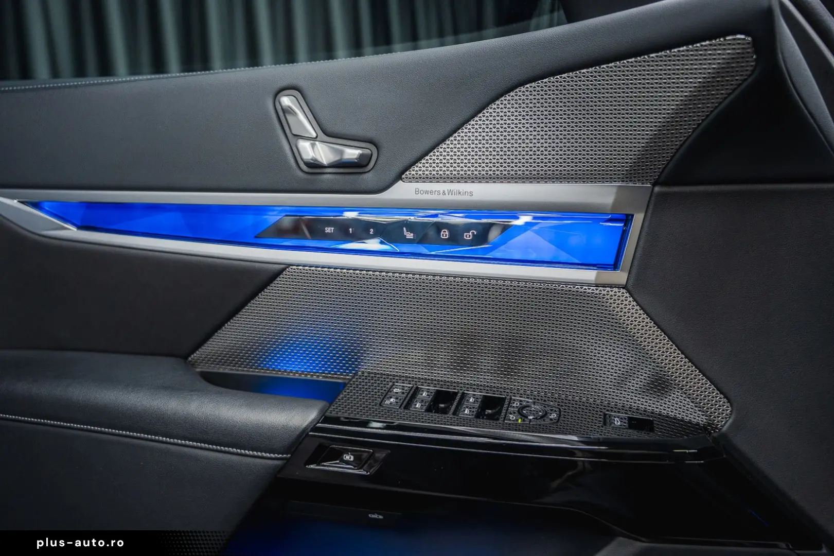 BMW 740 d xDrive  M Sport Pro Iconic Glow Theater TV