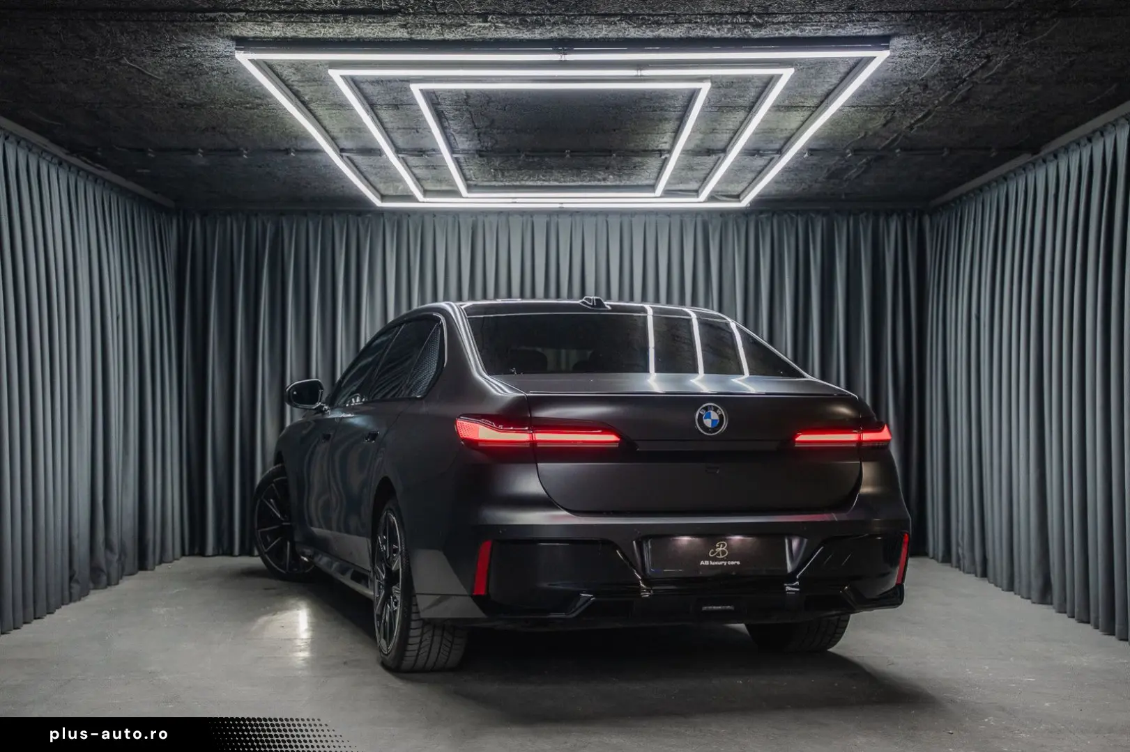 BMW 740 d xDrive  M Sport Pro Iconic Glow Theater TV