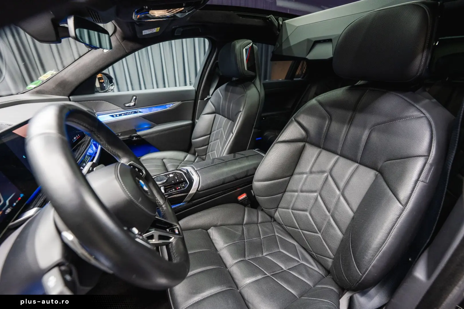 BMW 740 d xDrive  M Sport Pro Iconic Glow Theater TV