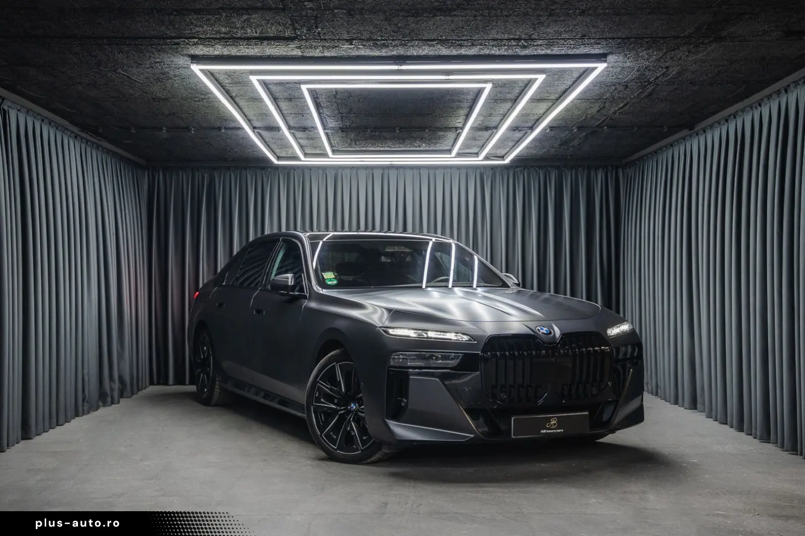 BMW 740 d xDrive  M Sport Pro Iconic Glow Theater TV