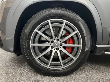 MERCEDES-BENZ GLS 63 AMG 4M  3xTV 4xSITZKLIMA EXKLUSIV PANO