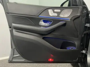 MERCEDES-BENZ GLS 63 AMG 4M  3xTV 4xSITZKLIMA EXKLUSIV PANO