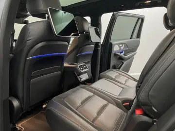 MERCEDES-BENZ GLS 63 AMG 4M  3xTV 4xSITZKLIMA EXKLUSIV PANO