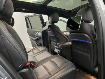 MERCEDES-BENZ GLS 63 AMG 4M  3xTV 4xSITZKLIMA EXKLUSIV PANO