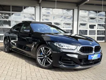 BMW M850 i xDrive PANO ACC LEDERVOLL!!1. Hd.