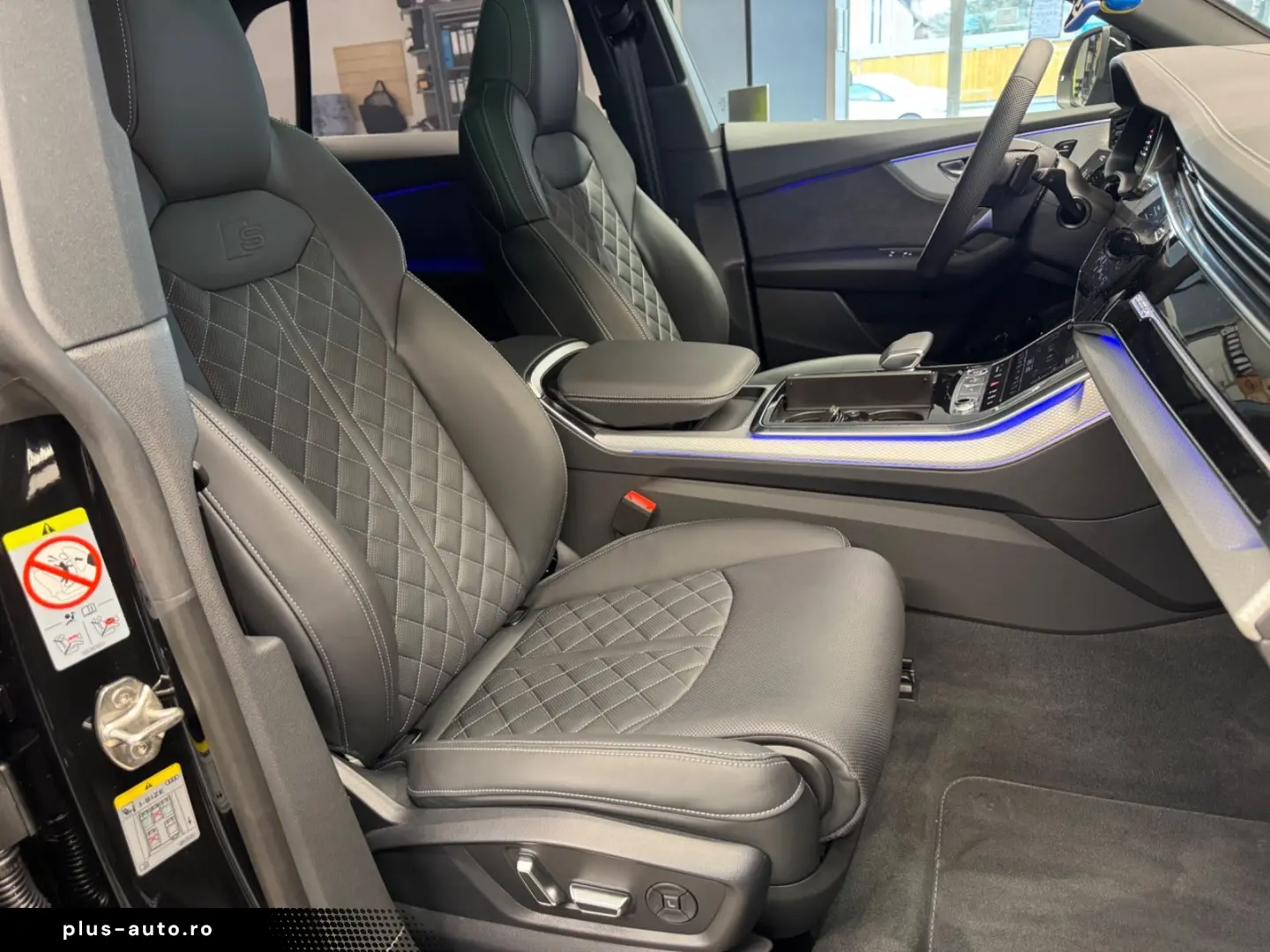 AUDI Q8 50TDI S-Line Black 23zoll Masage Pano B&O