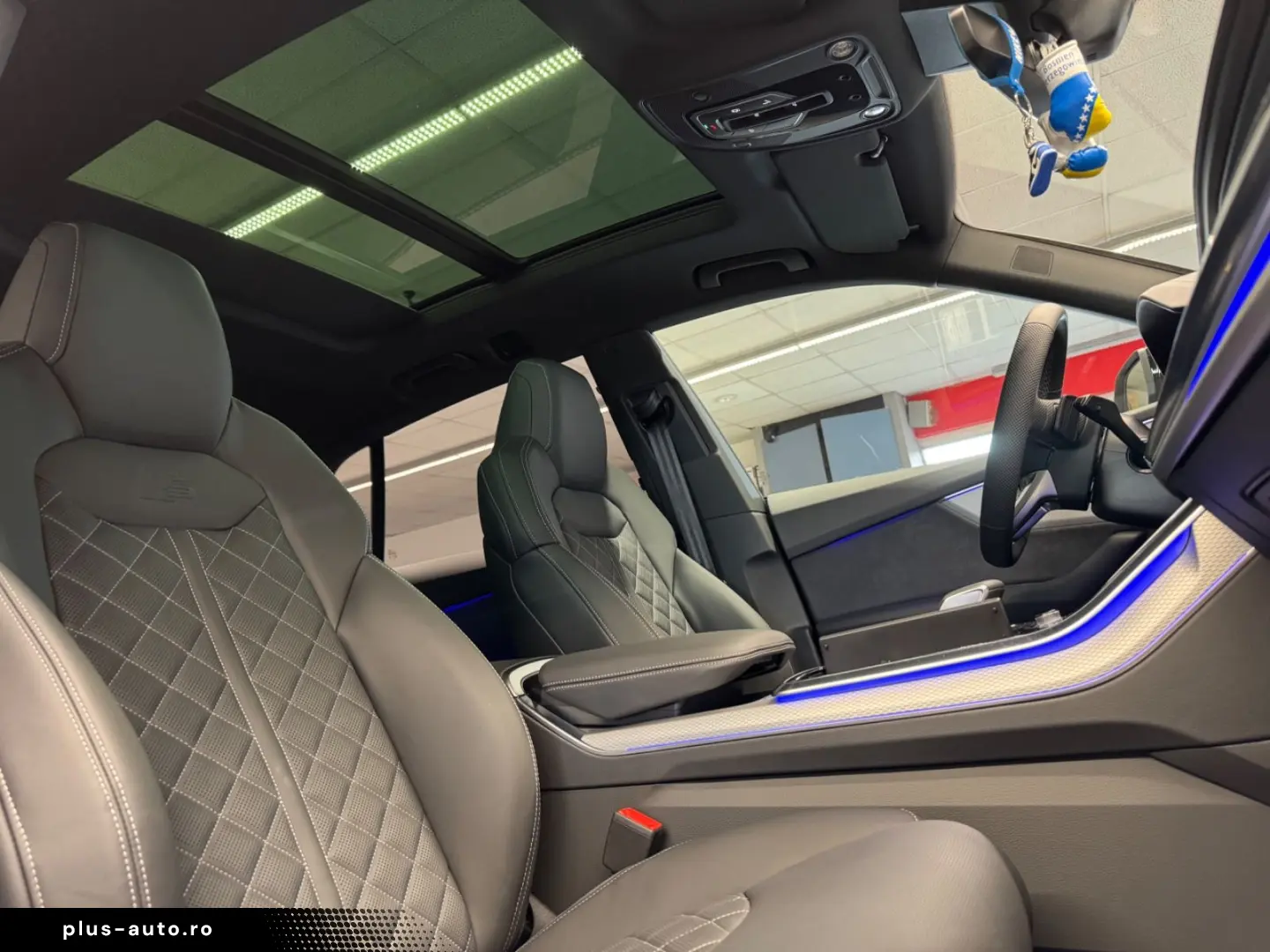 AUDI Q8 50TDI S-Line Black 23zoll Masage Pano B&O