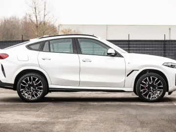 BMW X6 30d xDrive MSport PANO LED StHz Mass voll