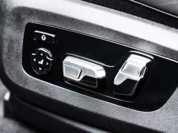 BMW X6 30d xDrive MSport PANO LED StHz Mass voll