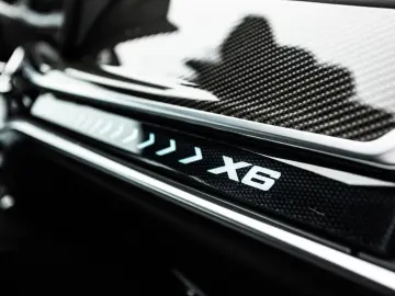 BMW X6 30d xDrive MSport PANO LED StHz Mass voll