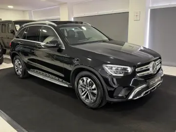MERCEDES-BENZ GLC 220 d 9G 4M  PANO LED SHZ CARPLAY 1.HAND